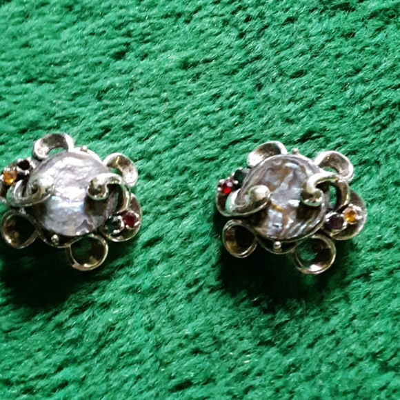 Vintage earrings - Picture 1 of 1